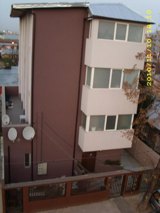 Apartament Laurentiu - Etaj.1 Bukarest Exterior foto